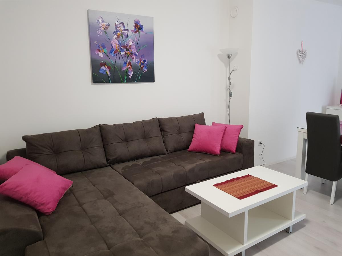 Apartment Gea 18 Novi Sad Exterior photo