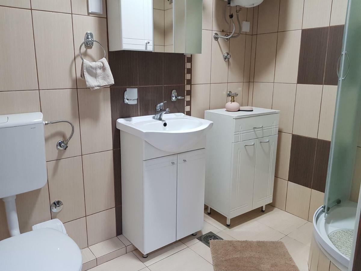 Apartment Gea 18 Novi Sad Exterior photo