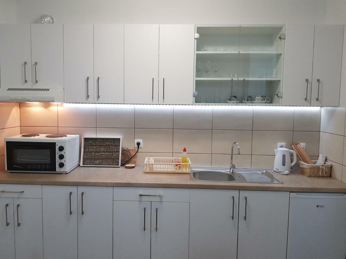 Apartment Gea 18 Novi Sad Exterior photo
