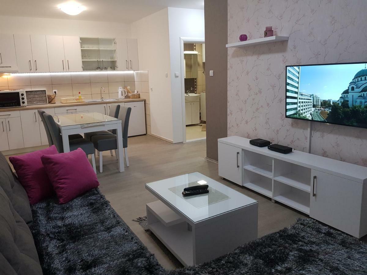 Apartment Gea 18 Novi Sad Exterior photo