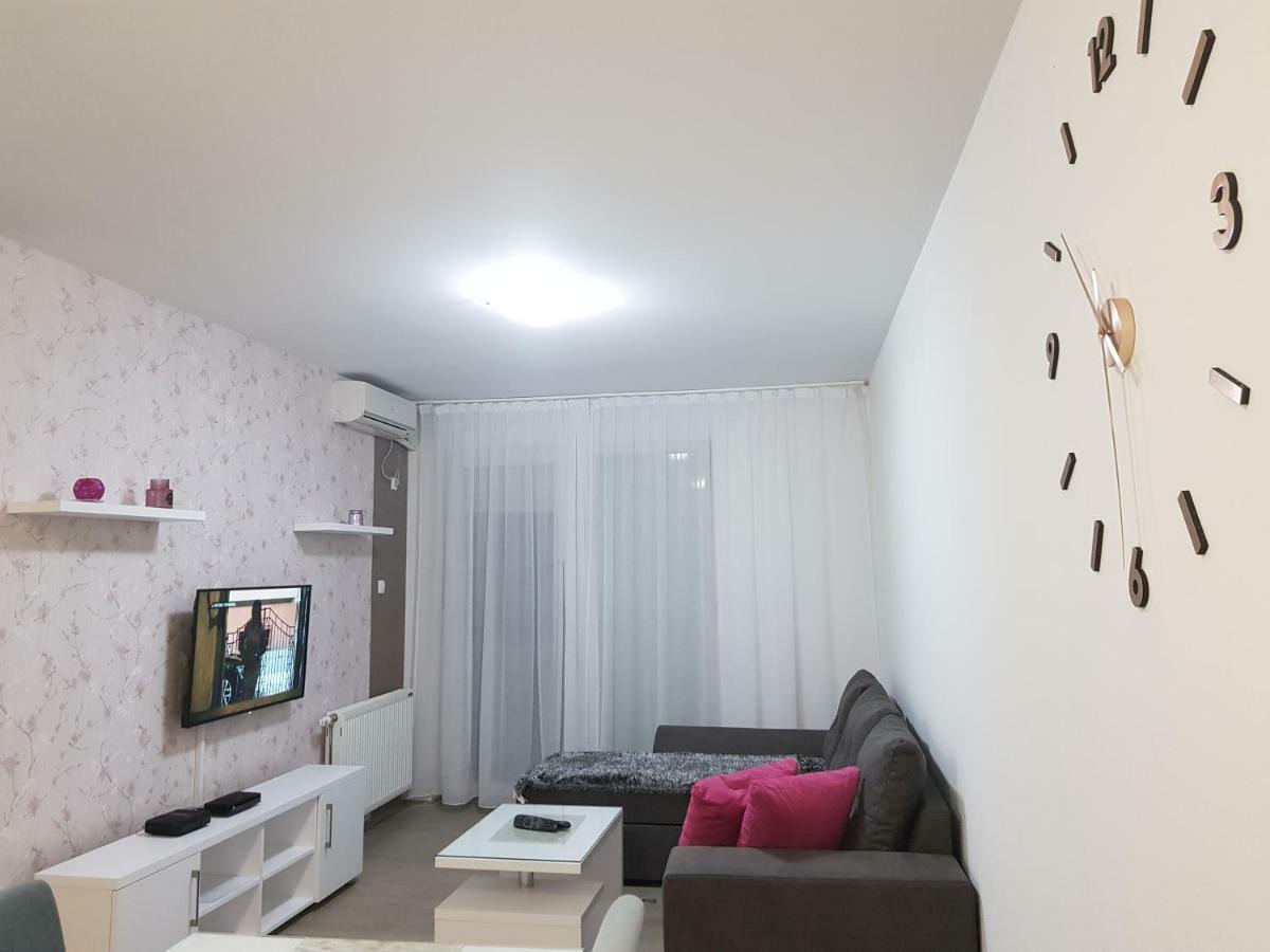 Apartment Gea 18 Novi Sad Exterior photo