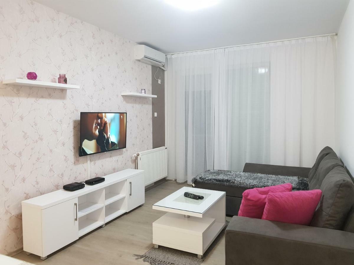 Apartment Gea 18 Novi Sad Exterior photo
